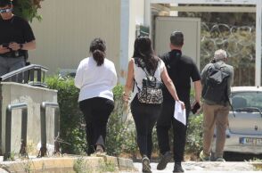 Με δύο κακουργήματα βαρύνεται η πρώην δημοσιογράφος που συνελήφθη για απάτη με ταξίδια στο Αμπού Ντάμπι - Έλαβε προθεσμία για να απολογηθεί την Τρίτη