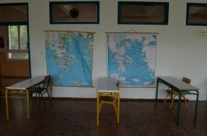 Θρανία σε τάξη σχολείου