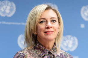 Μαθήματα προπαγάνδας της κυρίας Ζαχάροβα για ένα «προεδρικό χαστούκι»