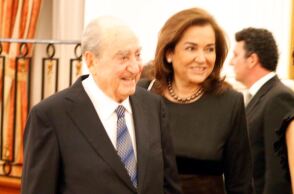 Ντόρα Μπακογιάννη: Η φωτογραφία και το μήνυμά της για τα 8 χρόνια από τον θάνατο του Κωνσταντίνου Μητσοτάκη