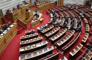 Τρενάκι του Τρόμου: Η αντιπολίτευση και η εξωτερική πολιτική της Ελλάδας