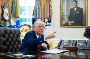 Νέα ανάρτηση Τραμπ: «Έχει τεθεί σε εφαρμογή η εκεχειρία» Ισραήλ και Ιράν