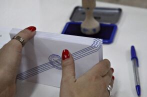 Νέα δημοσκόπηση της Opinion Poll δείχνει τη ΝΔ στο 30,7%, με μεγάλη διαφορά από τη δεύτερη Πλεύση Ελευθερίας - Διχάζει η πιθανή επιστροφή Τσίπρα.