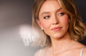 Η Σίντνεϊ Σούινι πήρε 13 κιλά για να ενσαρκώσει την Κρίστι Μάρτιν - Οι εντυπωσιακές αλλαγές στο σώμα της