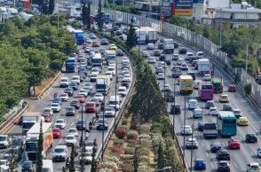 Ψηφίζεται σήμερα από τη Βουλή ο νέος ΚΟΚ -  Οι ποινές για αλκοόλ, κινητό, κράνος & παραβίαση STOP
