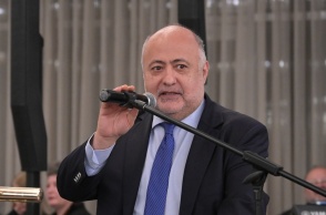 Δημήτρης Τσιόδρας