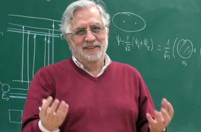 Στέφανος Τραχανάς: Η κβαντομηχανική μπορεί να διδαχθεί στο λύκειο