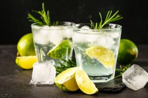 Νέα μελέτη δείχνει πώς τα ακραία καιρικά φαινόμενα επηρεάζουν τους καρπούς αρκεύθου, βασικό συστατικό του τζιν, αλλάζοντας τη μοναδική του γεύση.