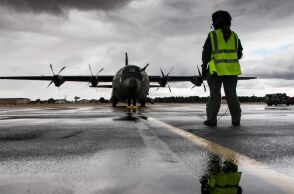 Βρετανία: Ακτιβιστές της Palestine Action εισέβαλαν στη βάση Brize Norton - Προκάλεσαν φθορές σε δύο αεροσκάφη της RAF και άφησαν παλαιστινιακή σημαία 