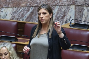 Ο πρόεδρος της Πλεύσης Ελευθερίας, Ζωή Κωνσταντοπούλου