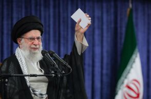 Χαμενεΐ: Ο σιωνιστής εχθρός διέπραξε μεγάλο έγκλημα και θα τιμωρηθεί - Η πρώτη αντίδραση μετά τους αμερικανικούς βομβαρδισμούς στο Ιράν