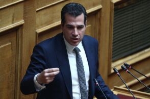 Ο Θάνος Πλεύρης υπουργός Μετανάστευσης και Ασύλου - Υφυπουργός Εξωτερικών ο Χάρης Θεοχάρης - Γιάννης Ανδριανός και Δερμεντζόπουλος στην κυβέρνηση