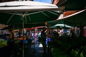 ΛαΙκή αγορά