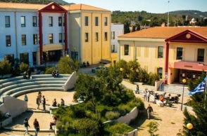 Podcast | Πώς είναι η πανεπιστημιακή ζωή στα νησιά του Αιγαίου;