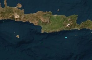 Τελικά γιατί η Κρήτη βάφτηκε μπλε;