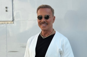 Λάκης Γαβαλάς