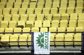 Μα γιατί το ΠΑΣΟΚ επιμένει να κάνει τον ΣΥΡΙΖΑ; 