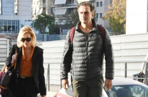 Ο Νίκος Ψαρράς κατέθεσε ότι ο Γιώργος Κιμούλης κλώτσησε τη Ζέτα Δούκα - Περιέγραψε περιστατικά βίας και απαξιωτικούς χαρακτηρισμούς από τον σκηνοθέτη.