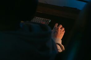 Internet Watch Foundation: Ραγδαία αύξηση των βίντεο σεξουαλικής κακοποίησης ανηλίκων με χρήση τεχνητής νοημοσύνης, προειδοποιεί ο φορέας