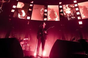 Radiohead: Τα «Creep» και «Let Down» των Radiohead σημειώνουν εντυπωσιακή αναβίωση, κατακτώντας τα charts παγκοσμίως δεκαετίες μετά την κυκλοφορία τους.