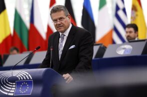 Οι απειλές Τραμπ για δασμούς 30% στα ευρωπαϊκά προϊόντα θα «απαγορεύσουν πρακτικά» το διατλαντικό εμπόριο, δήλωσε ο επικεφαλής διαπραγματευτής της ΕΕ με τις ΗΠΑ