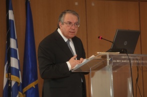 Γιώργος Μπαμπινιώτης
