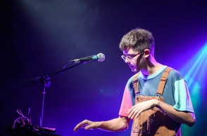 Τι μουσική ακούει ο Degear0001;