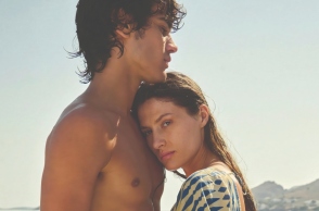 Kashish Η χειροποίητη μόδα της Ύδρας αποκτά νέα στέγη στην Αθήνα