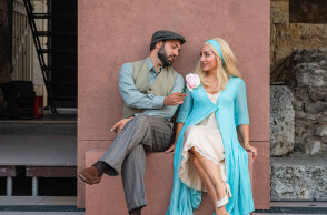 Ο Λίπαριτ Αβετισιάν και η Νίνα Μινασιάν φωτογραφίζονται στη σκηνή του Ηρωδείου κατά τη διάρκεια των προβών © Ανδρέας Σιμόπουλος