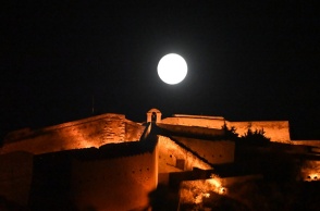 Πανσέληνος Αυγούστου