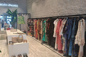 Everybody Knows Hydra: Όταν η αισθητική γίνεται εμπειρία