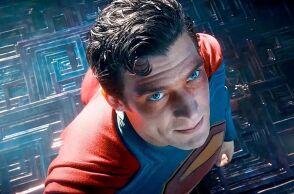 Ο σκηνοθέτης Τζέιμς Γκαν αποδίδει την καλύτερη εμπορική πορεία του Superman στις ΗΠΑ σε σχέση με τον υπόλοιπο κόσμο στο «αντιαμερικανικό αίσθημα» που επικρατεί