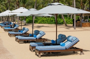 Η μάχη της ξαπλώστρας έχει τους δικούς της νόμους 