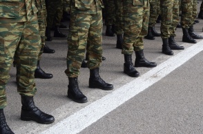 Στρατιώτες