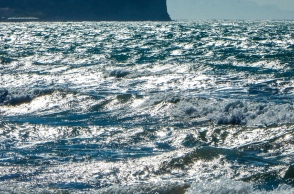 Στη θάλασσα, μαζί με τ’ άλλα τα παιδάκια