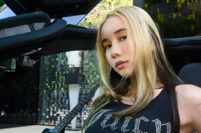 Η Lil Tay άνοιξε OnlyFans στα 18 της και ισχυρίζεται ότι κέρδισε 1 εκατ. δολάρια σε 3 ώρες, ξεπερνώντας την Bhad Bhabie και την Μπέλα Θορν.