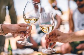 5 κρασιά της Κρήτης και τα κρητικά πιάτα που τους ταιριάζουν