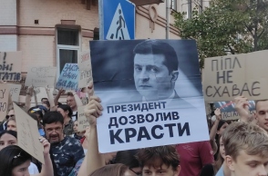 Η διαφθορά στην Ουκρανία και τα διλήμματα του Ζελένσκι