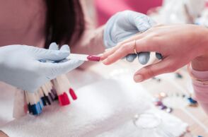 Η ΕΕ απαγορεύει οριστικά συγκεκριμένο τζελ νυχιών από 1η Σεπτεμβρίου -