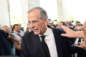 Η συγκινητική ανάρτηση Σαμαρά μετά την κηδεία της κόρης του: Τι να πει ένας πατέρας που χάνει το παιδί του; 