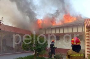 Φωτιά στην Πάτρα: Καίγεται η Ιερά Μονή Αγίου Νικολάου - Απομακρύνθηκαν οι μοναχές