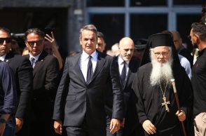 Απόστολος Βεσυρόπουλος: Σε κλίμα οδύνης τελέστηκε η κηδεία του 59χρονου γραμματέα της ΚΟ της ΝΔ - «Έφυγε το καλύτερο παιδί», είπε στον επικήδειο ο πρωθυπουργός