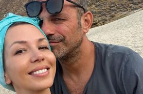 Η Αλεξάνδρα Νικολαΐδου, σύντροφος του παλαίμαχου ποδοσφαιριστή Ντέμη Νικολαΐδη, πέθανε σε ηλικία 41 ετών, μετά από γενναία μάχη με τον καρκίνο.