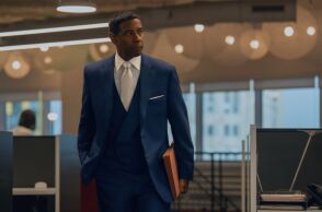 Ο Ντένζελ Ουάσινγκτον δηλώνει «κουρασμένος» από τον κινηματογράφο και αποκαλύπτει ότι δεν βλέπει πια ταινίες, παρότι έχει πρωταγωνιστήσει σε 53.