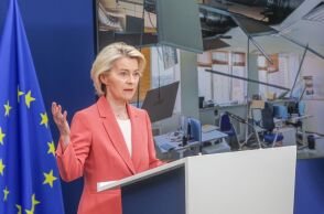 Σφοδρή επίθεση της Ρωσίας στο Κίεβο προκάλεσε τον θάνατο 19 ανθρώπων και σοβαρές ζημιές στο κτίριο της ΕΕ - Η Ούρσουλα φον ντερ Λάιεν εκφράζει την οργή της 