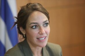 Δόμνα Μιχαηλίδου: Από Δευτέρα καταβάλλεται το επίδομα 100€ σε 80.000 υπαλλήλους για την επιμόρφωση στη συμπερίληψη και την ενίσχυση ίσων ευκαιριών.