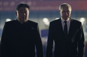 Explainer: Γιατί είναι στην Κίνα ο Πούτιν και ο Κιμ Γιονγκ Ουν και τι είναι ο «άξονας της αναταραχής»;