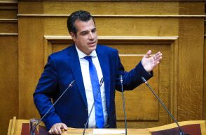 Πλεύρης: Υπάρχουν κατατρεγμένοι πρόσφυγες, υπάρχουν και κακομαθημένοι μετανάστες που νομίζουν ότι η Ευρώπη τους χρωστάει