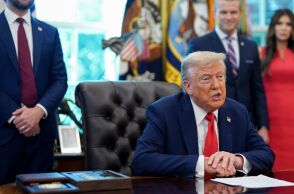 Πώς οι θεωρίες συνωμοσίας για την υγεία του Τραμπ γιγαντώθηκαν στα μέσα κοινωνικής δικτύωσης