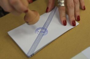 Δημοσκοπικές μετρήσεις των Marc και GPO καταγράφουν ενίσχυση της ΝΔ μετά τις εξαγγελίες του πρωθυπουργού στη ΔΕΘ - Το ΠΑΣΟΚ παραμένει δεύτερο.